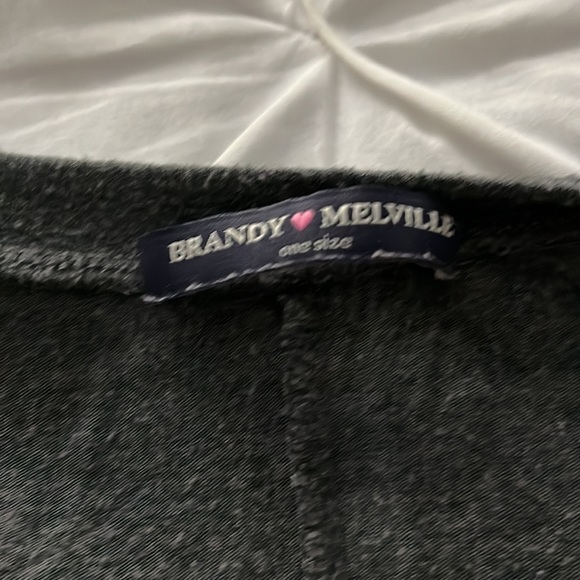 BRANDY MELVILLE LONG SLEEVE TEE - Picture 2 of 2